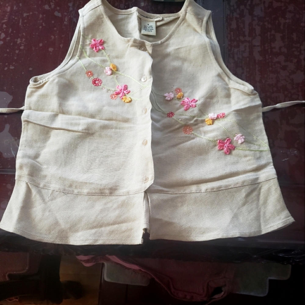 ORGANICALLY GROWN KIDS 2 pc. Linen sleeveless pant set, SZ 8 and BEIGE COLOR.